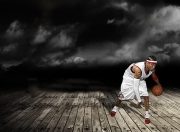 巴黎圣日耳曼观众热烈欢呼！，库里迎来十二赛季出色发挥全场沸腾不已